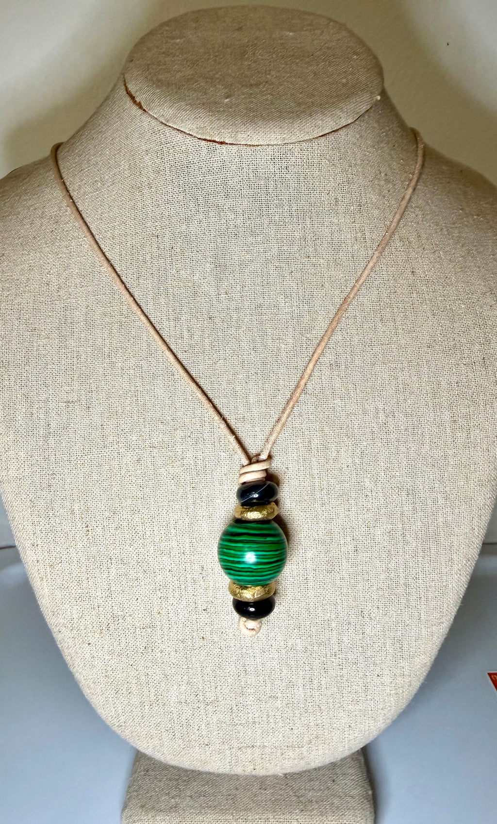 The Droplet Necklace Minimal Stone Necklace