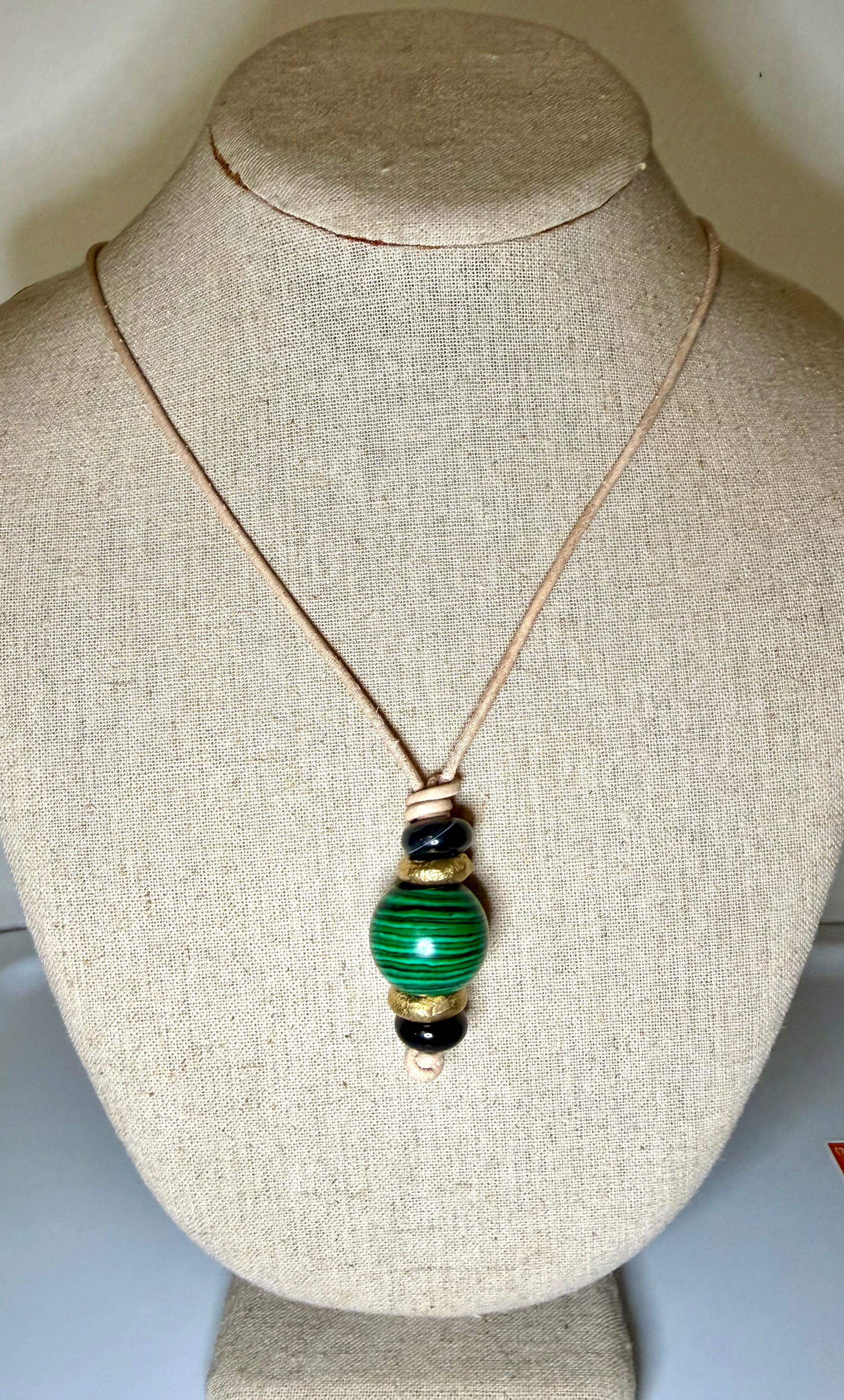 The Droplet Necklace Minimal Stone Necklace