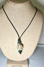 The Droplet Necklace Minimal Stone Necklace