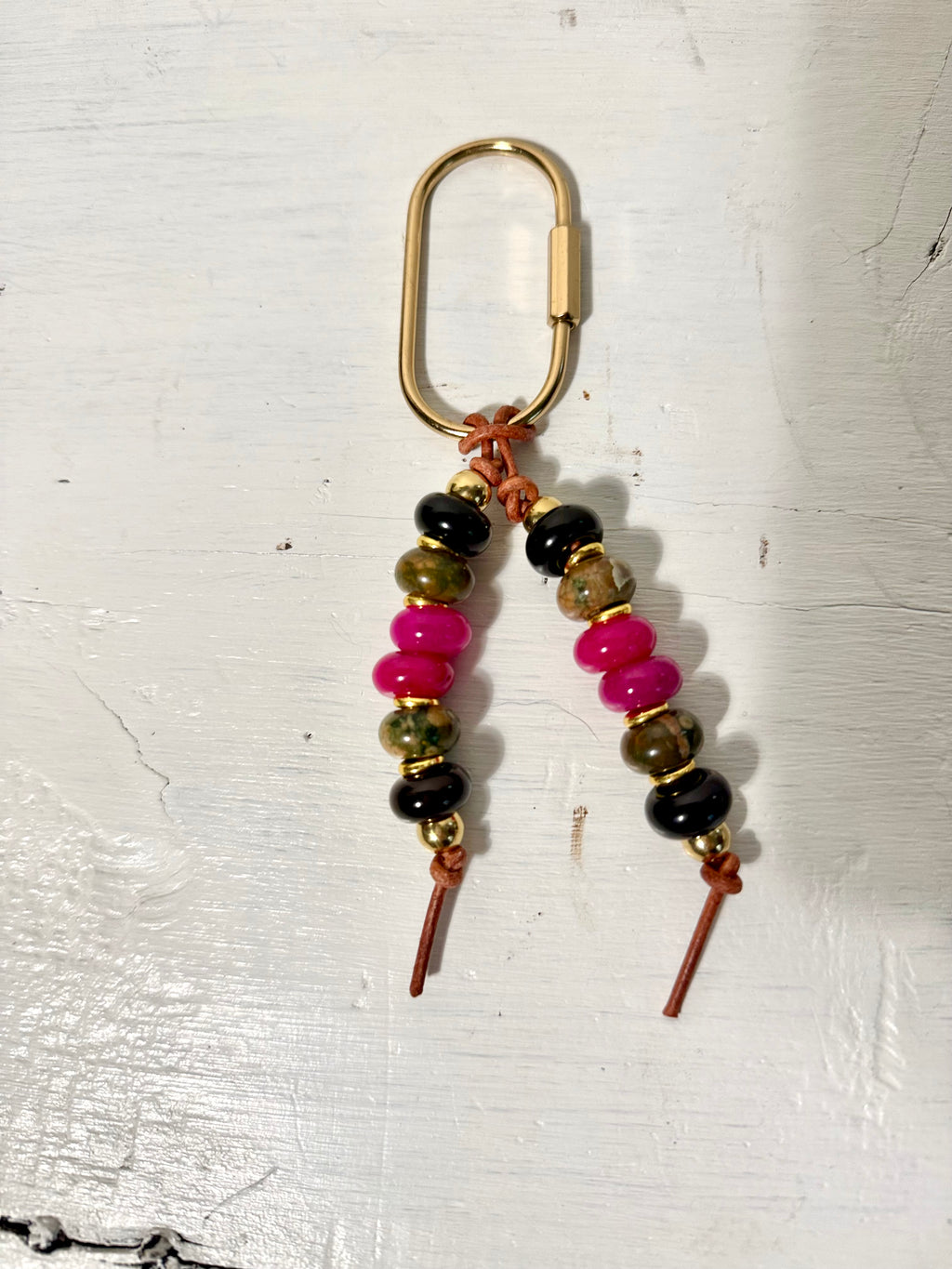 The MYSTI bag charm stone keychain