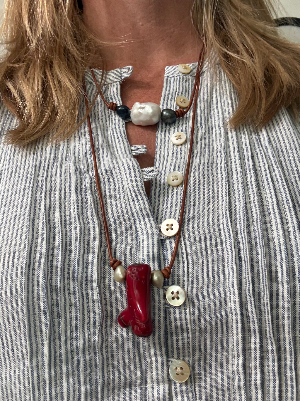 The  Coral Kiss Necklace Freshwater Pearl - Coral - Pendant Necklace 20 inch adjustable